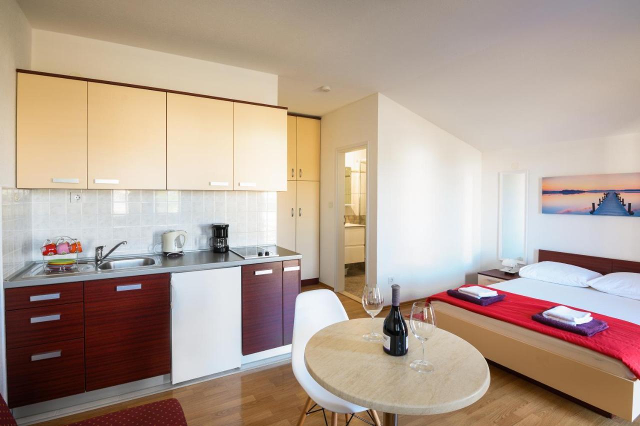Apartments Blatancic Βόντιτσε Εξωτερικό φωτογραφία